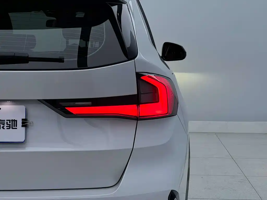 BMW X1 2024 — фото 3