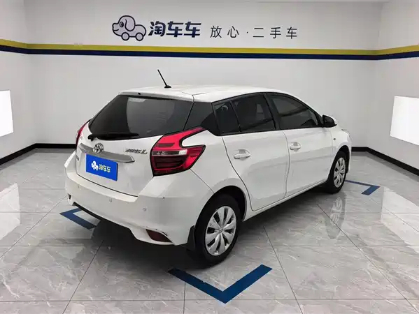 Toyota Yaris L 2020