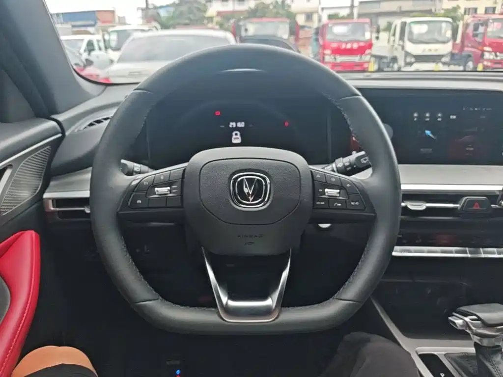 Changan CS35PLUS 2022 — фото 11