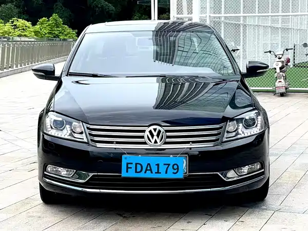 Volkswagen Magotan 2013