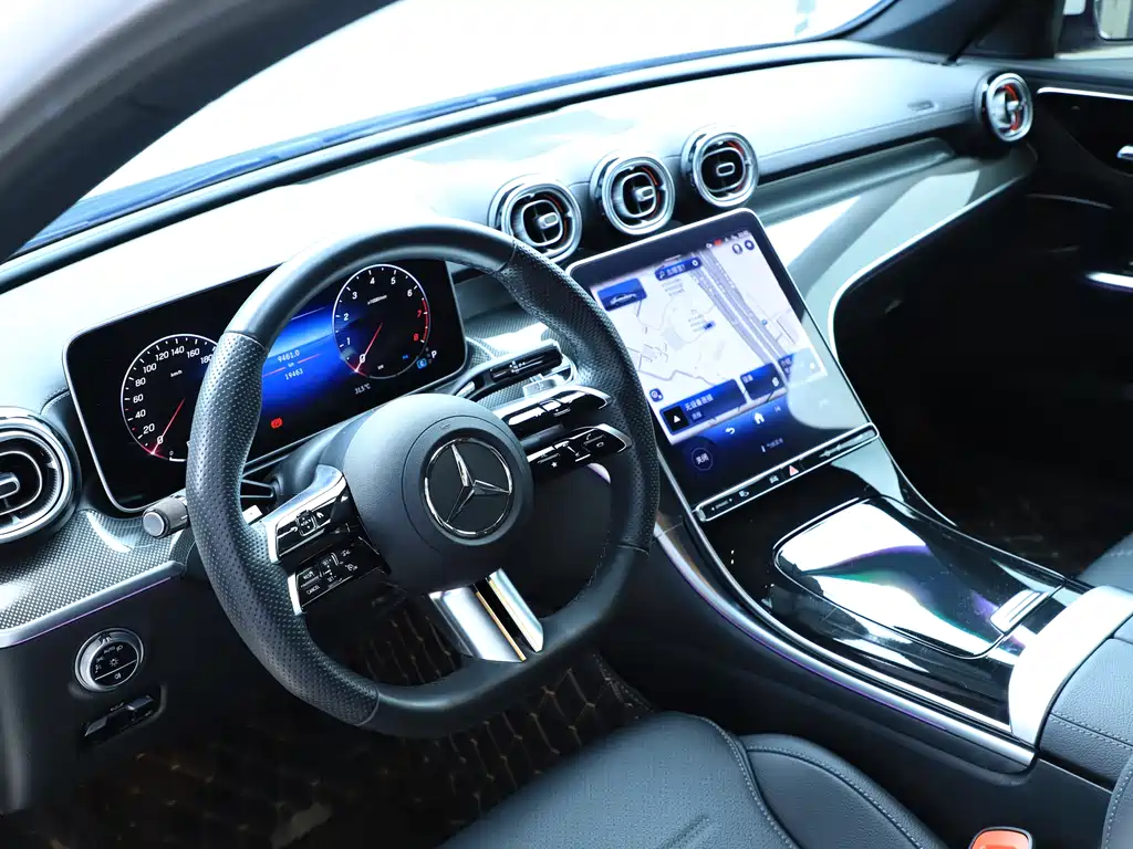 Mercedes-Benz C-Class 2024 — фото 14