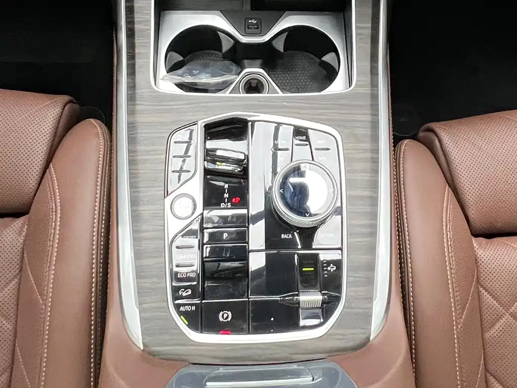 BMW X7 2023 — фото 16