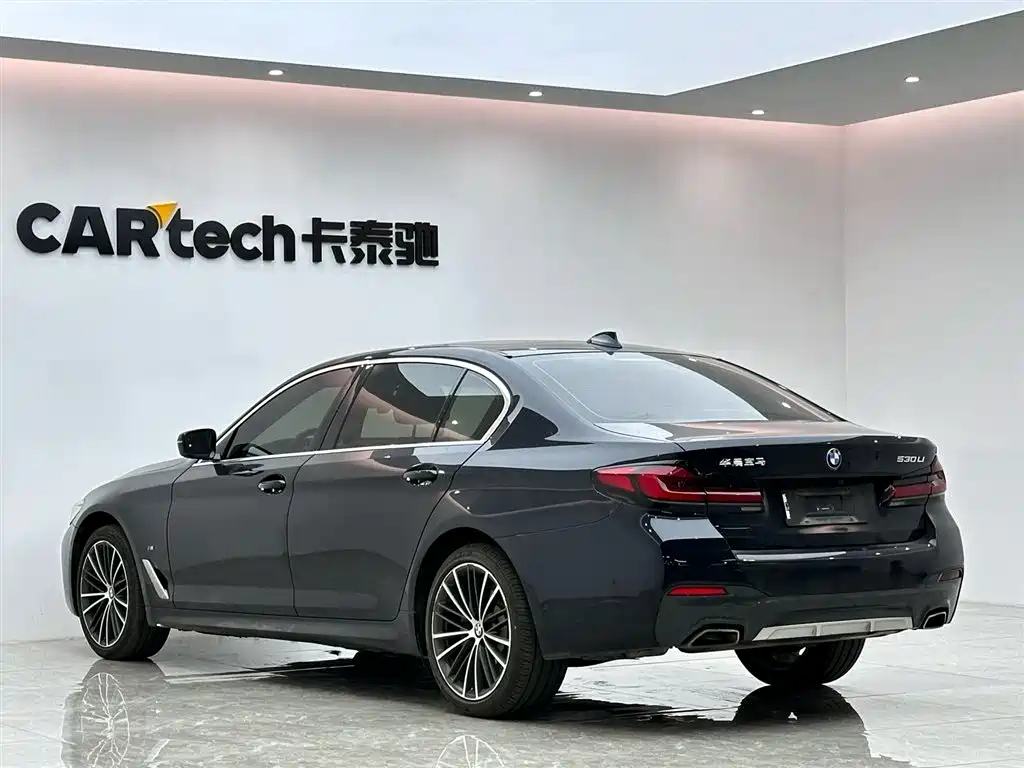 BMW 5 Series 2023
