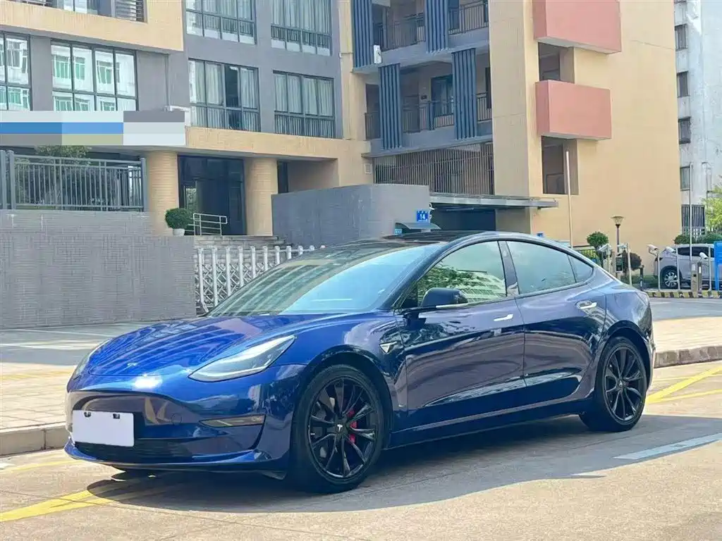Tesla Model 3 2020 — фото 1