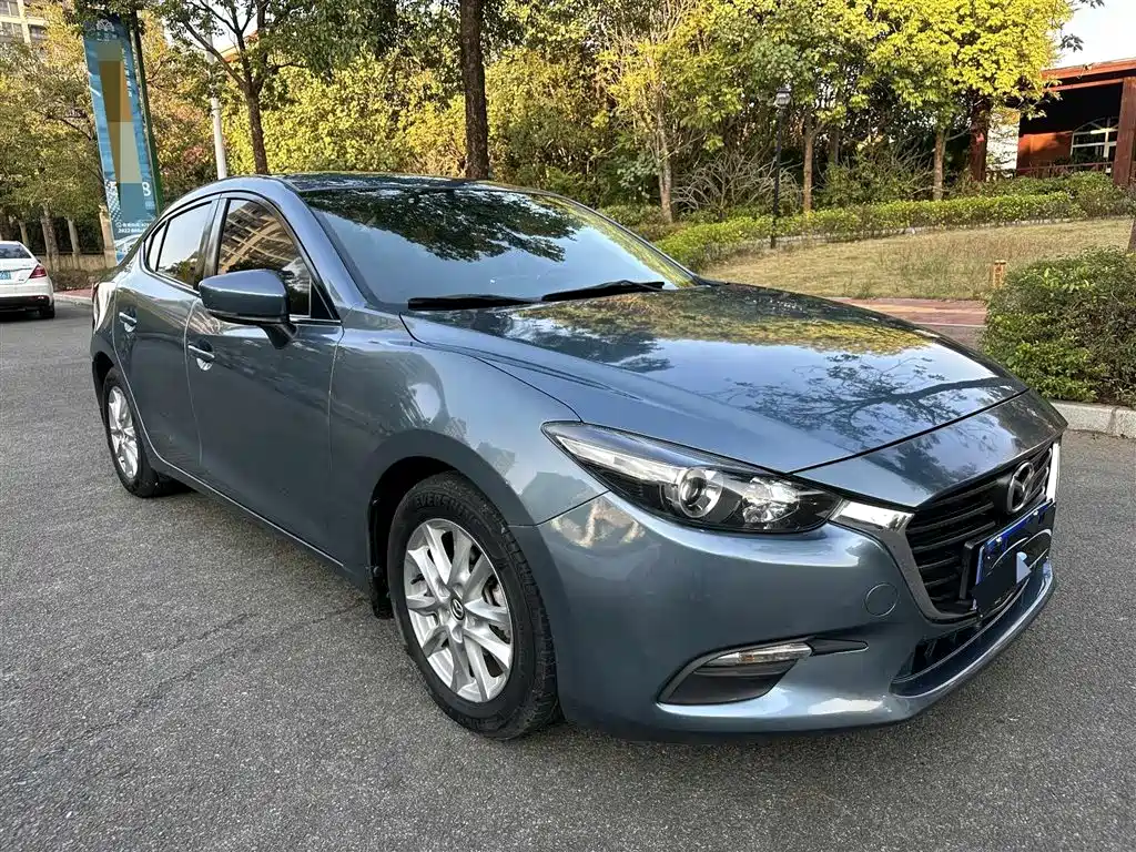 Mazda 3 Axela 2019 — фото 3