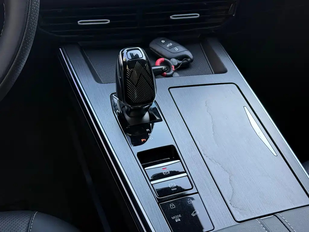 Roewe RX5 MAX 2022 — фото 10