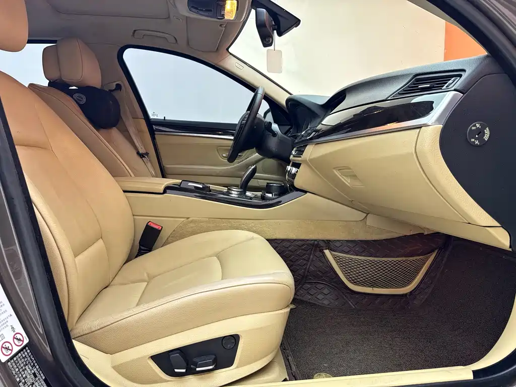 BMW 5 Series 2013 — фото 23