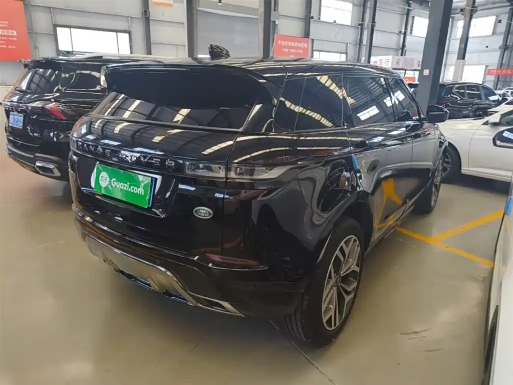 Land Rover Evoque 2023 — фото 7