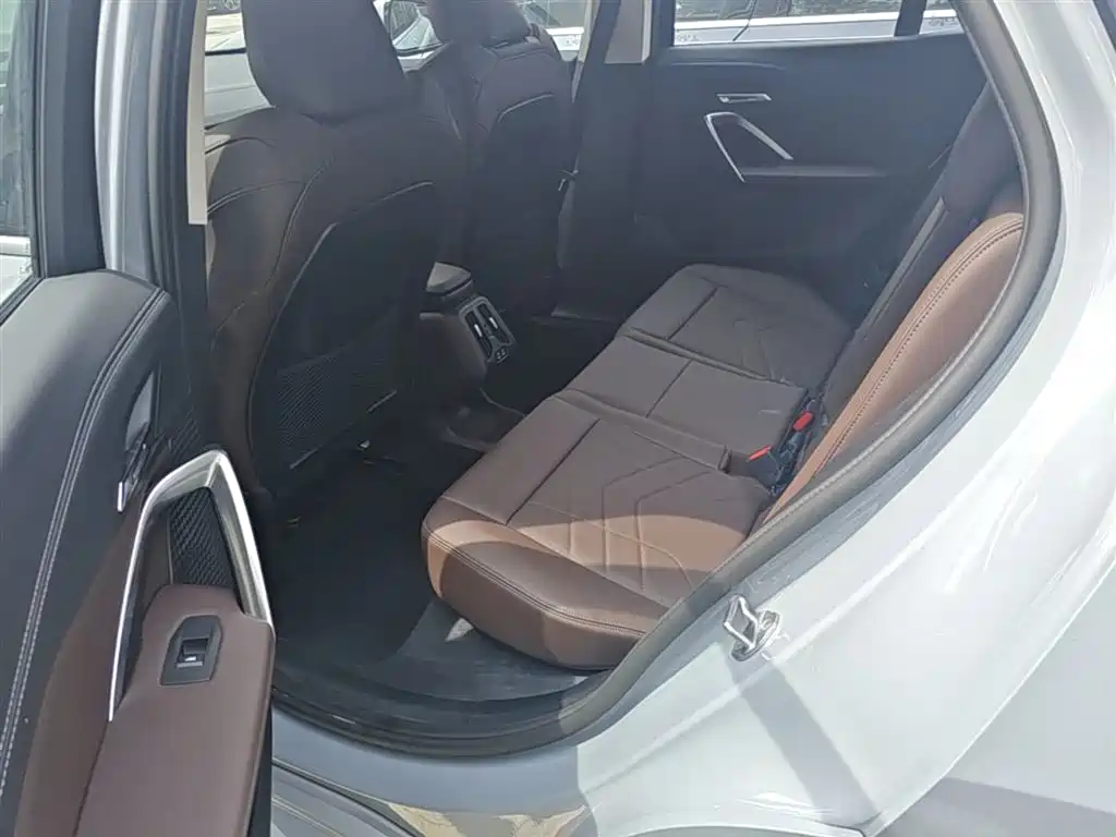 BMW X2 2025 — фото 24