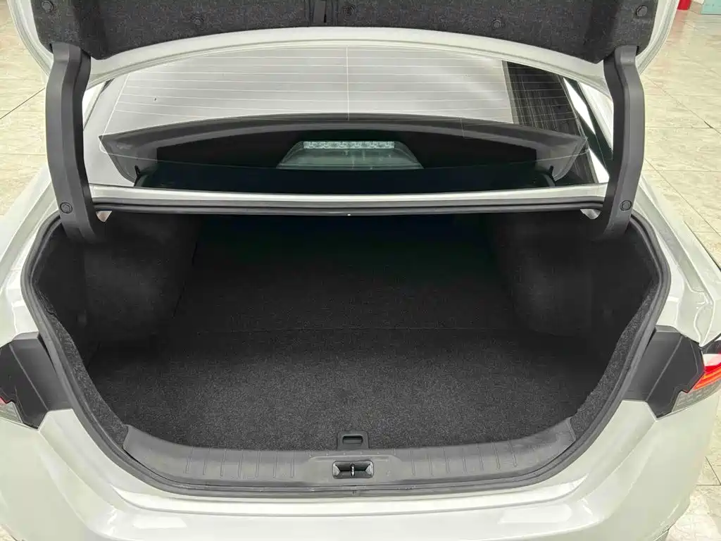Nissan Teana 2023 — фото 16