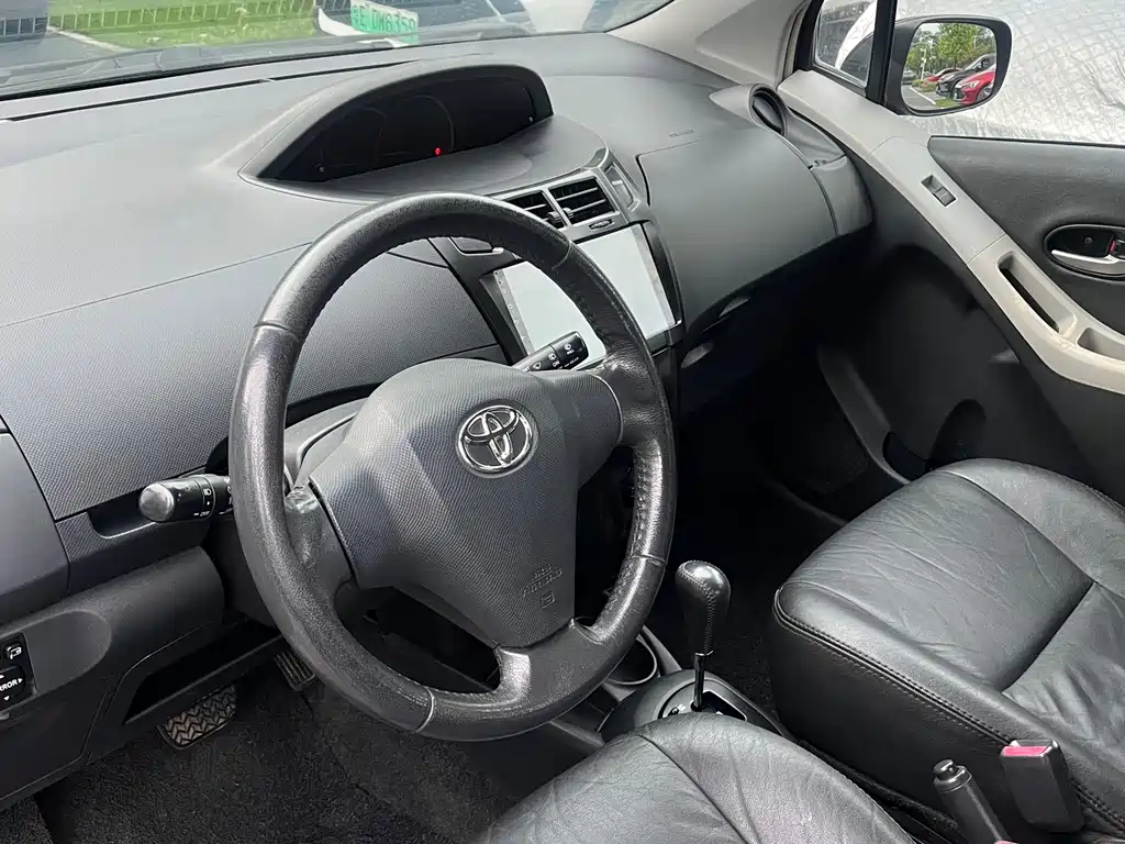 Toyota Yaris 2008