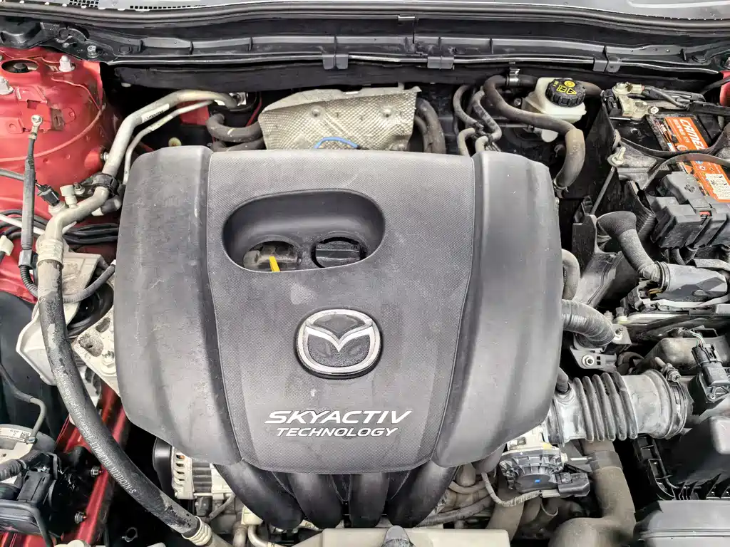 Mazda 3 Axela 2018 — фото 32