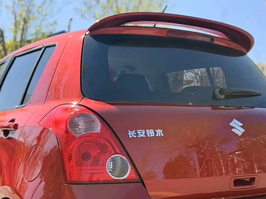 Suzuki Swift 2018 — фото 8