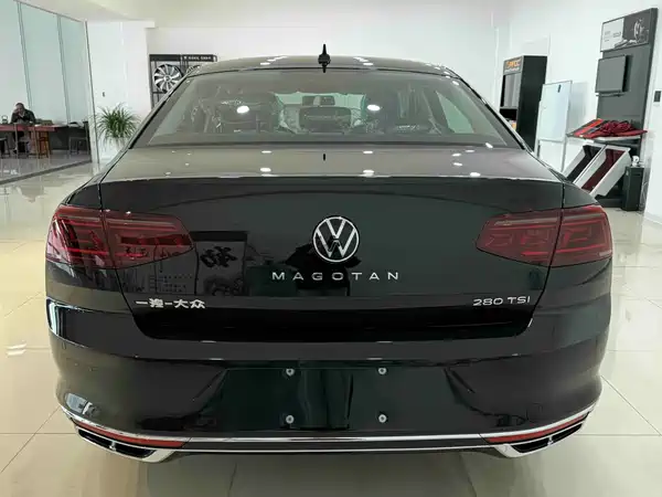 Volkswagen Magotan 2025