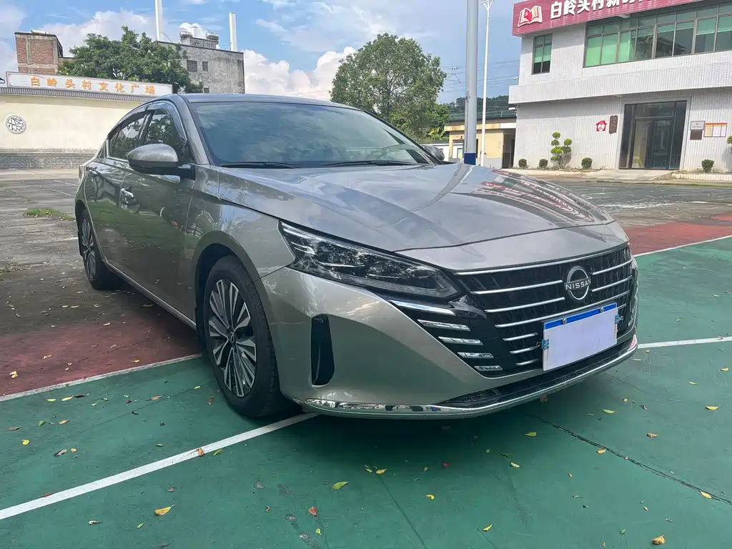 Nissan Teana 2024