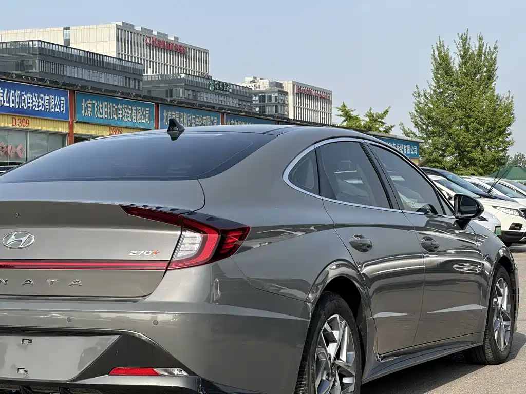 Hyundai Sonata 2022 — фото 8