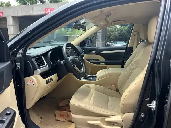 Toyota Highlander 2020
