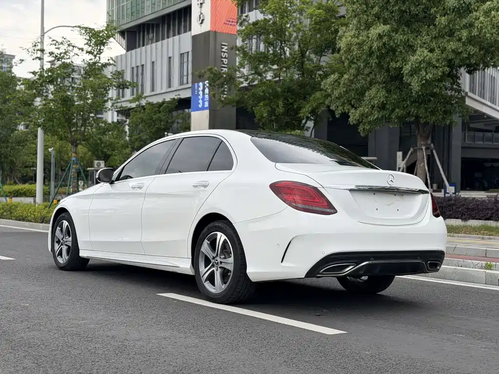 Mercedes-Benz C-Class 2021 — фото 10