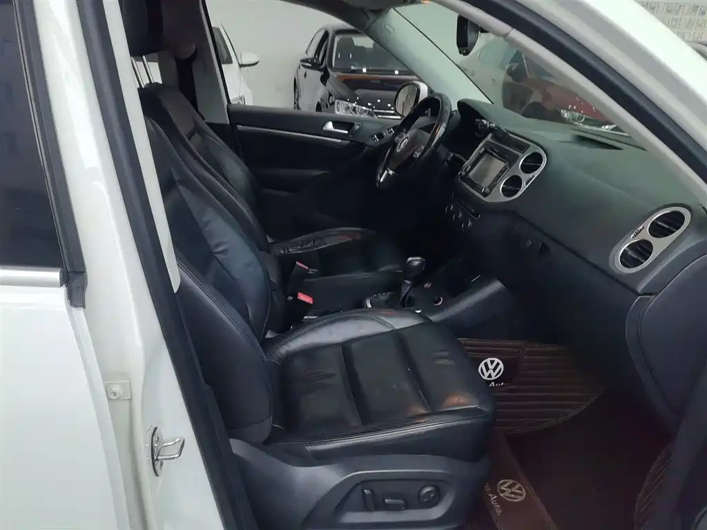 Volkswagen Tiguan 2015 — фото 25