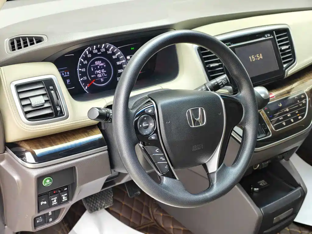 Honda Odyssey 2017 — фото 13
