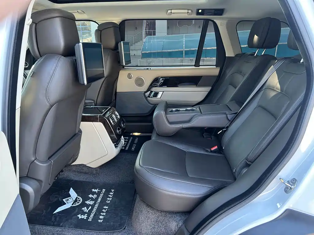 Land Rover Range Rover 2022 — фото 16
