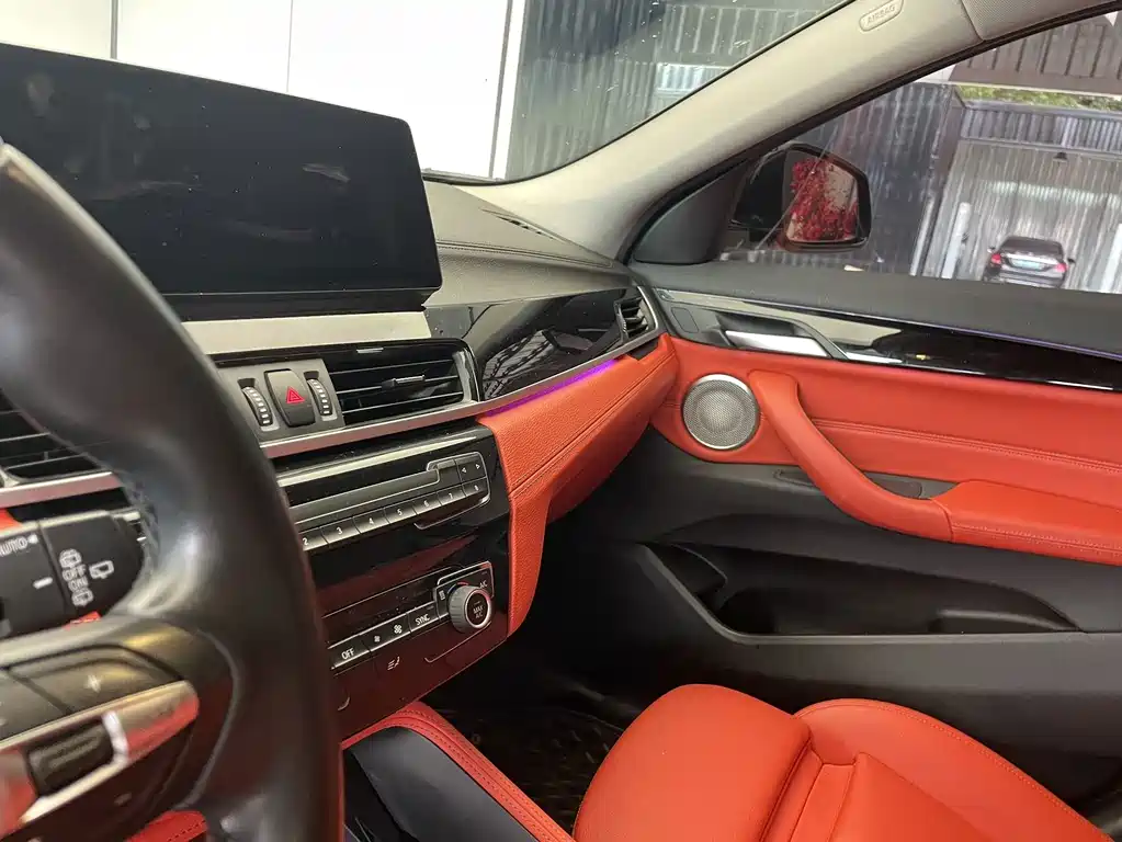 BMW X2 2022 — фото 10