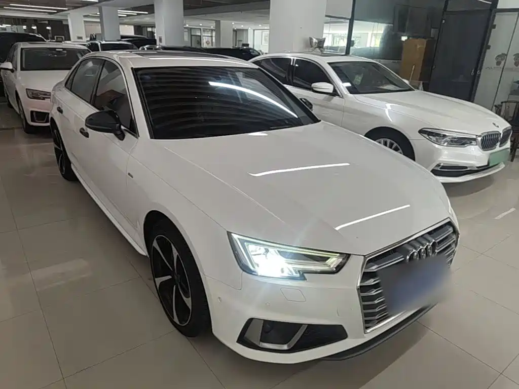 Audi A4L 2019