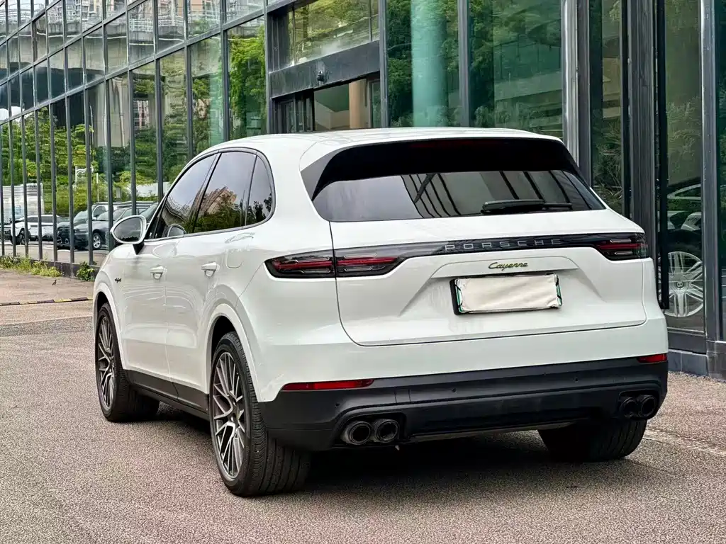 Porsche Cayenne 2023 — фото 14