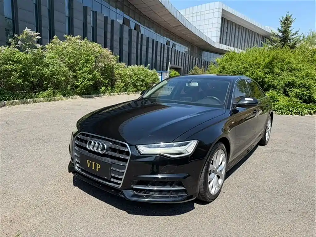 Audi A6L 2019 — фото 1