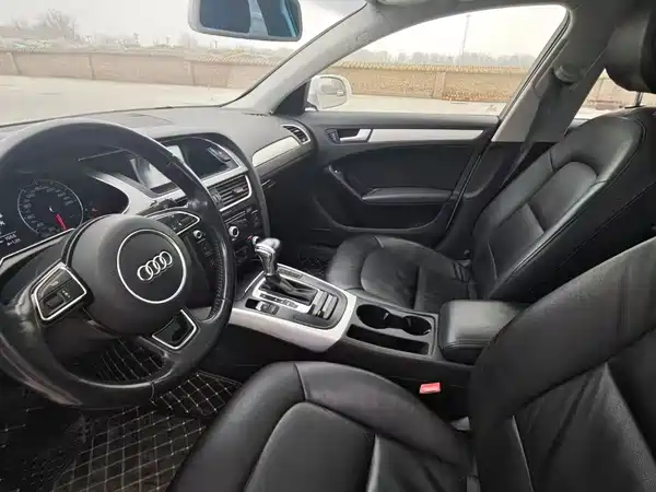 Audi A4L 2015