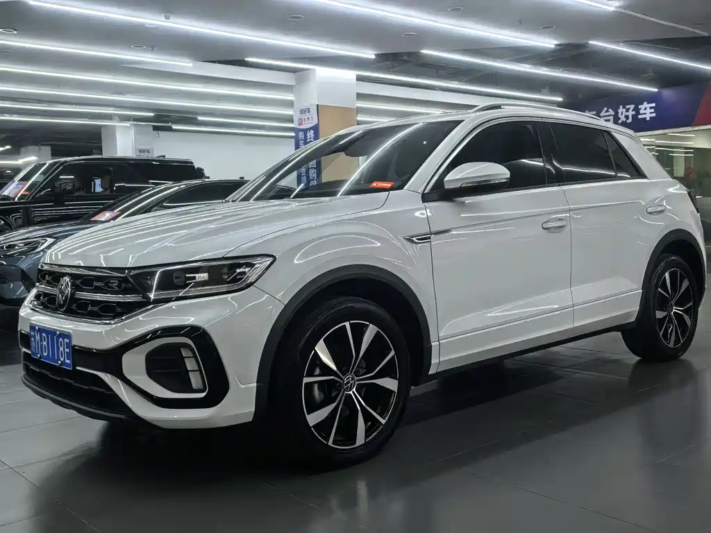 Volkswagen T-Roc 2024 — фото 1