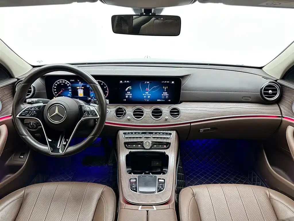 Mercedes-Benz E-Class 2021 — фото 10