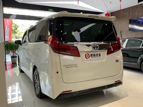 Toyota Alphard 2022