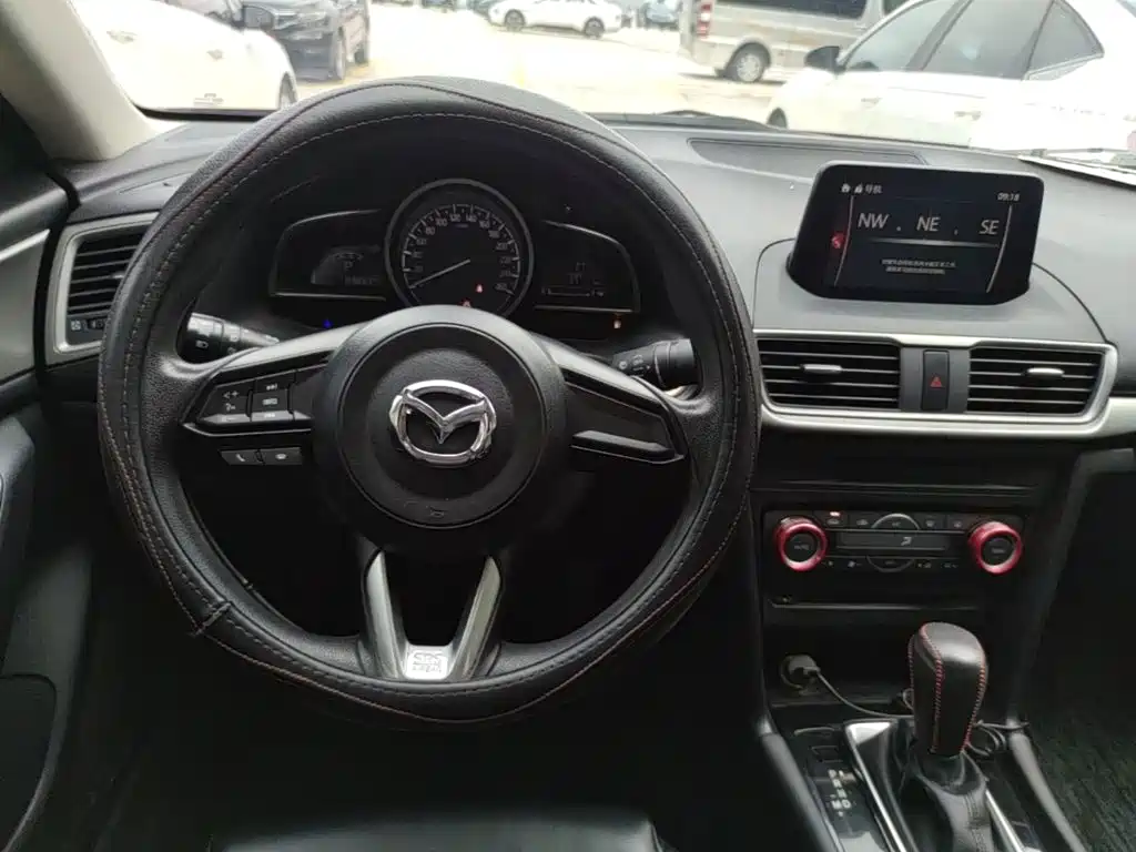 Mazda 3 Angkesela 2017 — фото 11
