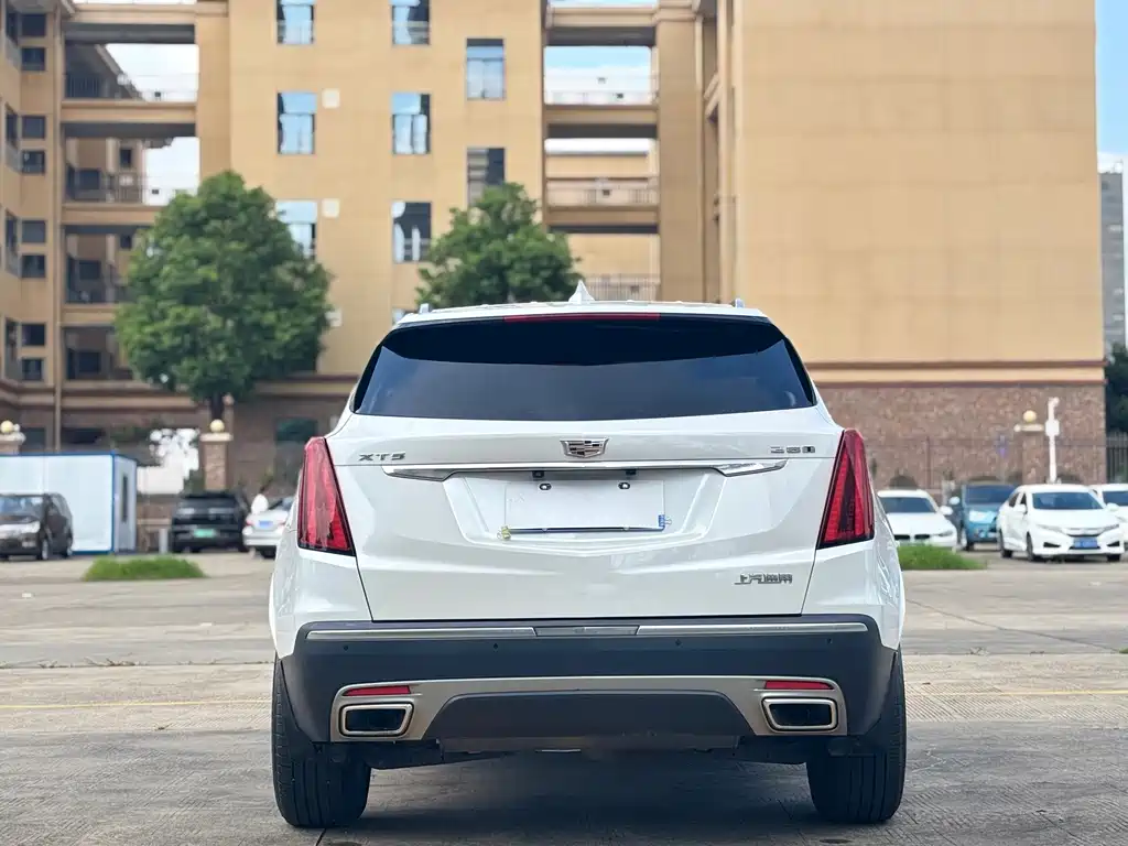 Cadillac XT5 2019 — фото 9
