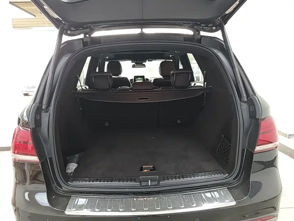 Mercedes-Benz GLE 2017 — фото 19