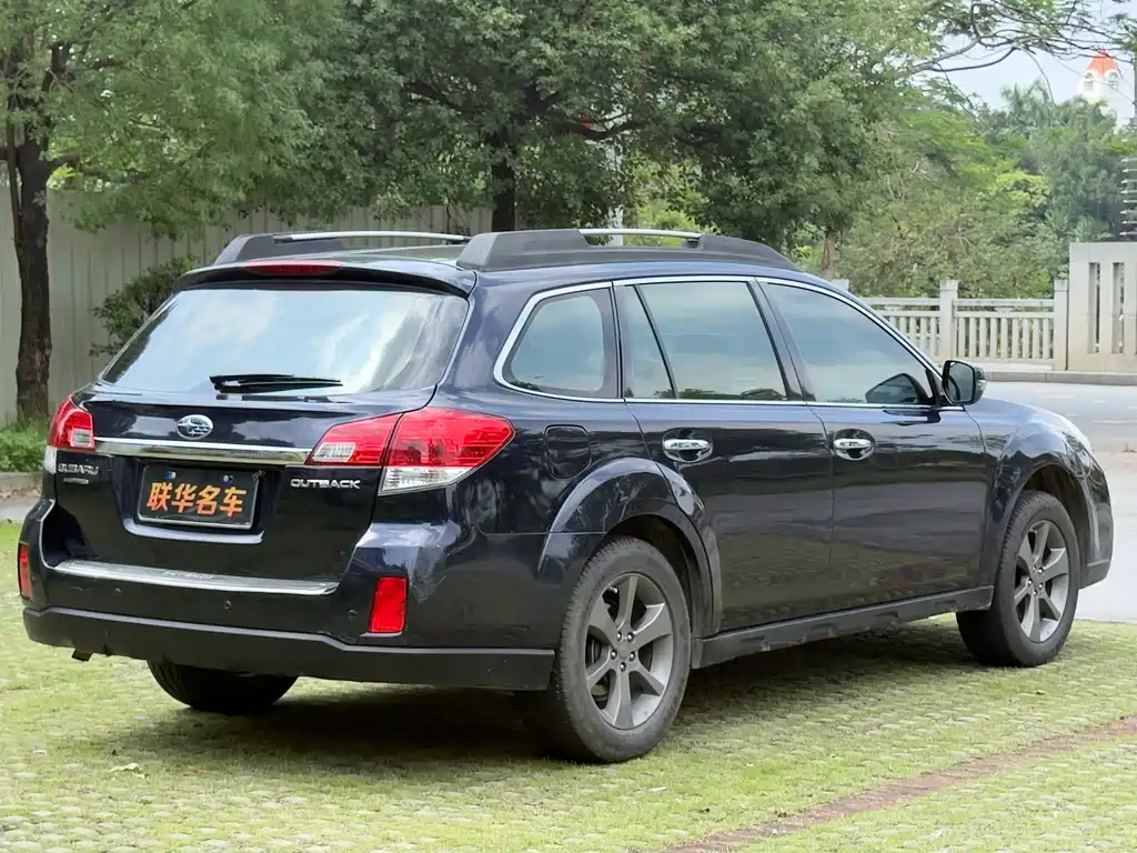 Subaru Outback 2014 — фото 9