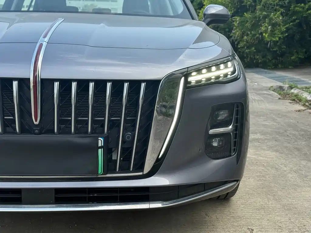 Hongqi H5 PHEV 2025 — фото 3