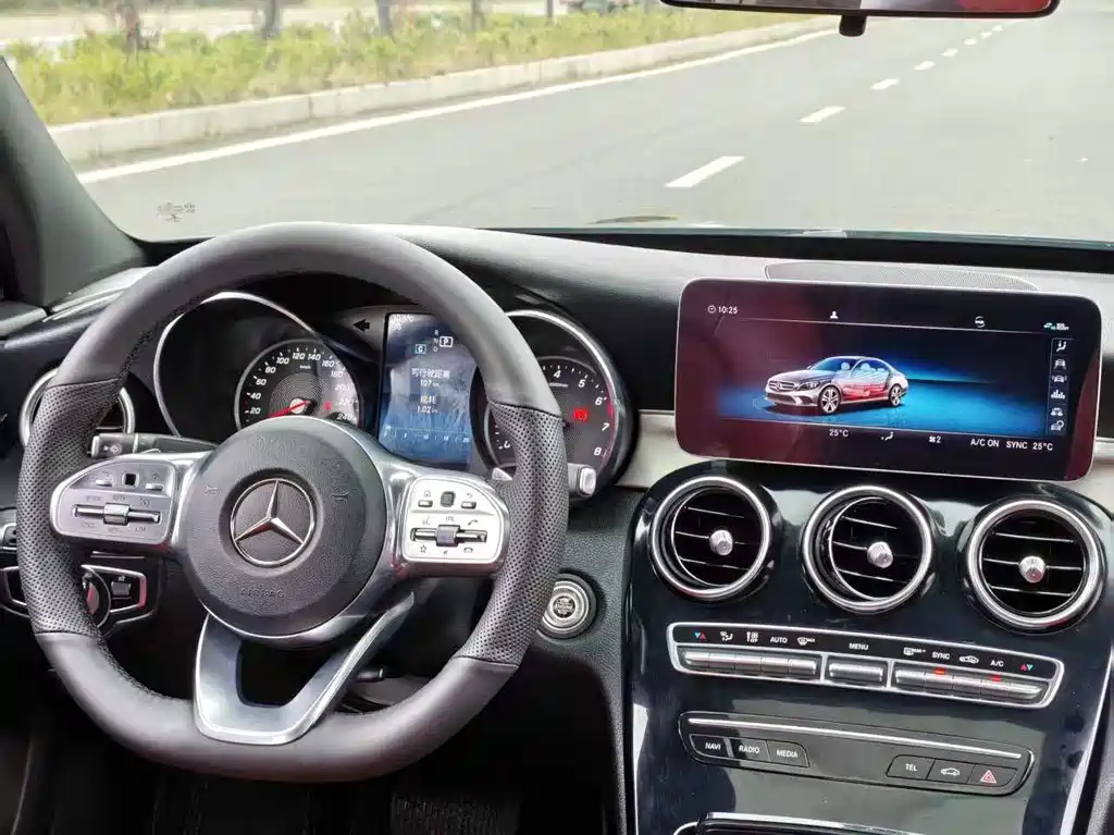 Mercedes-Benz C-Class 2019 — фото 8