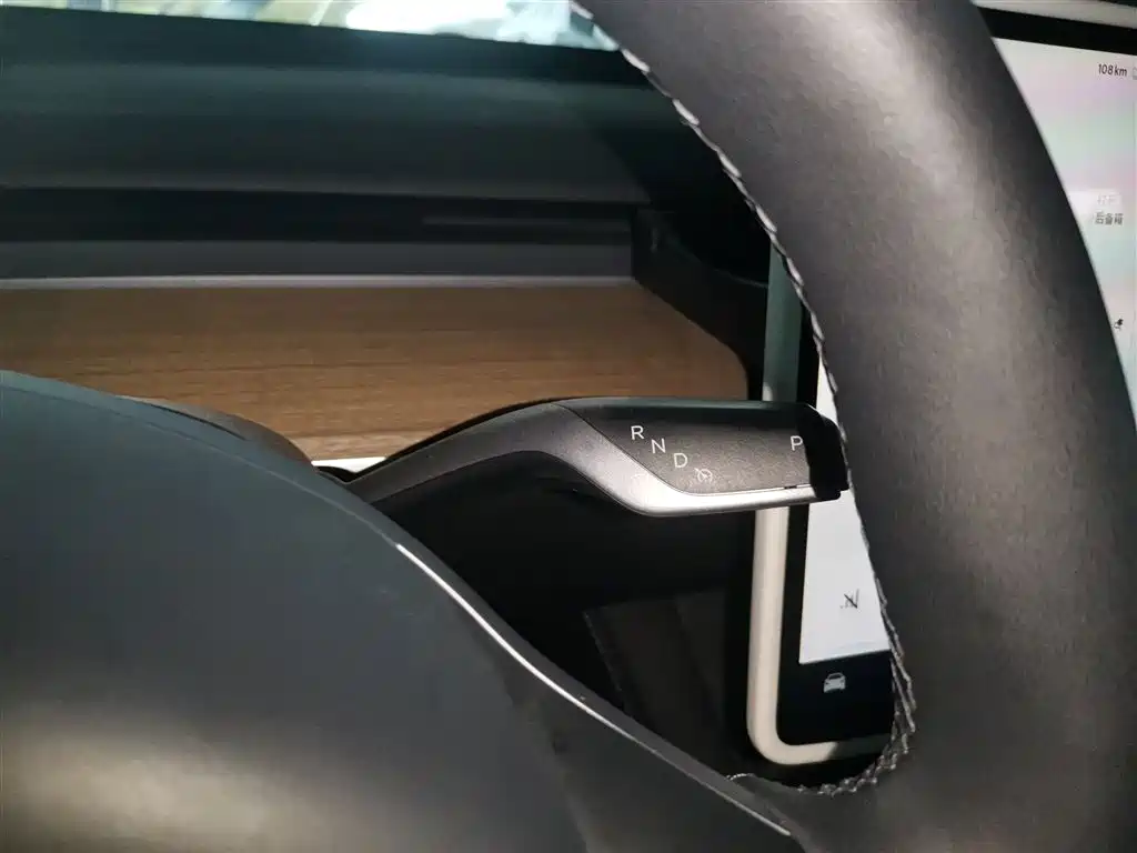 Tesla Model Y 2023 — фото 10
