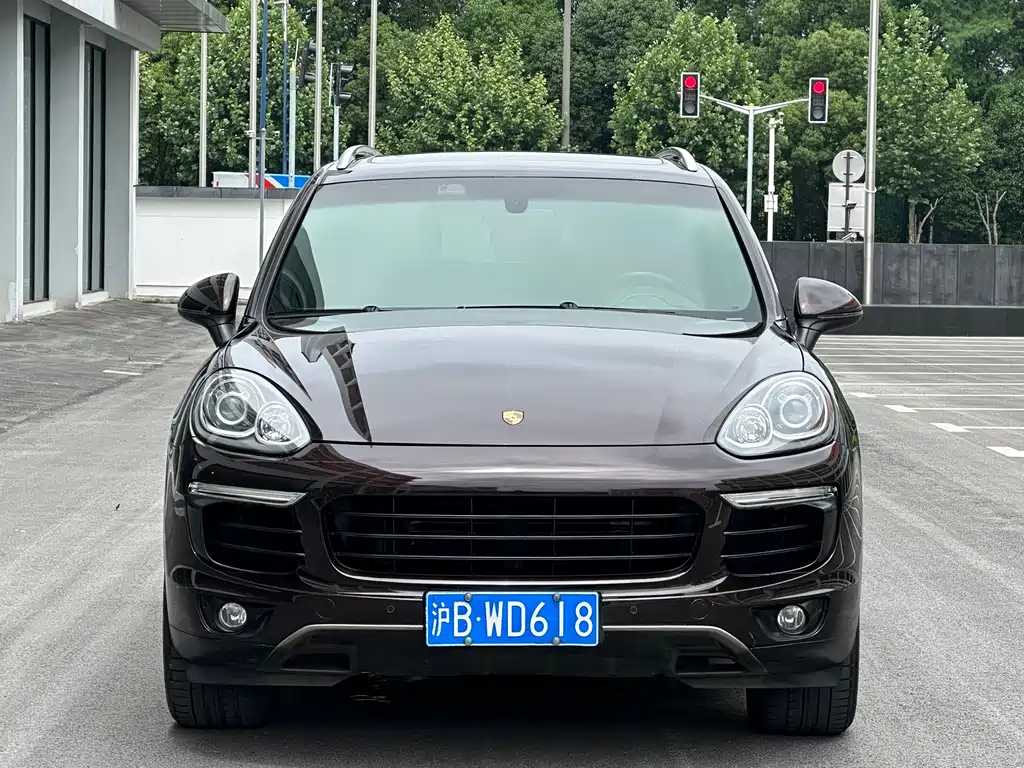 Porsche Cayenne 2017 — фото 2