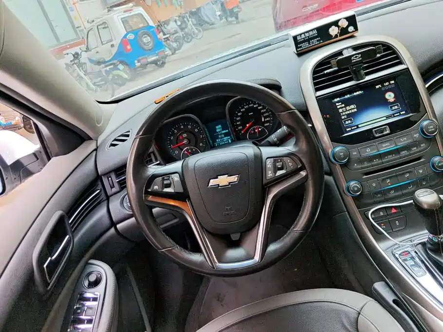 Chevrolet Malibu 2013 — фото 15
