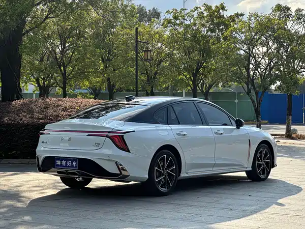 Hongqi H6 2025