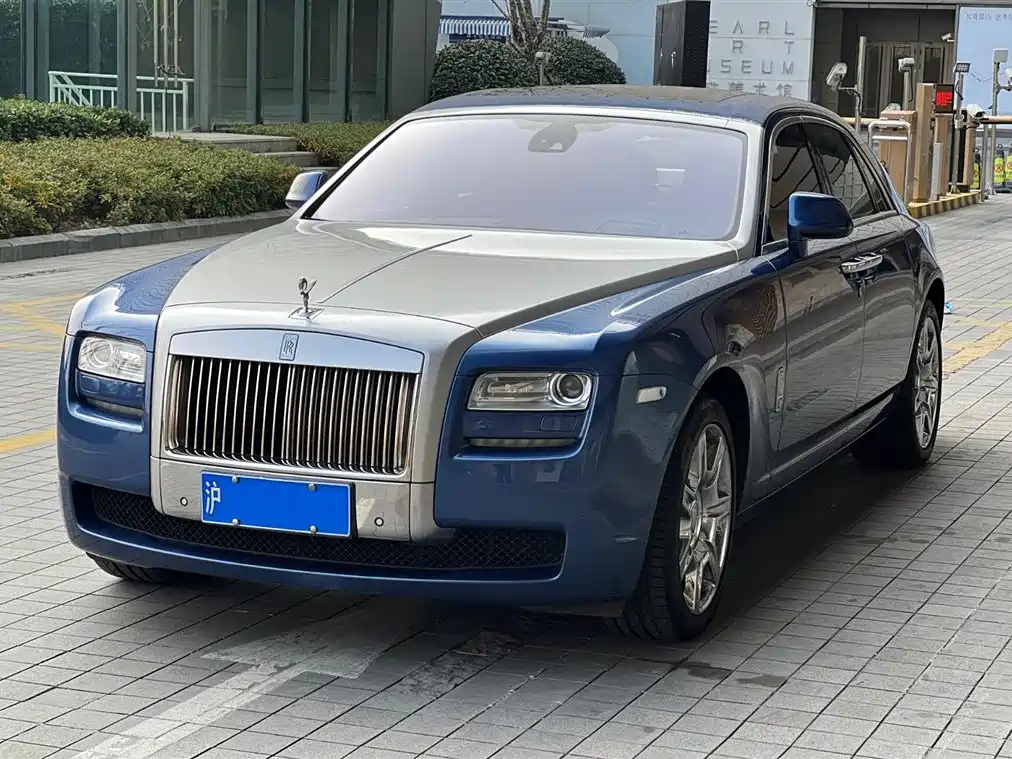 Rolls-Royce Ghost 2010 — фото 1