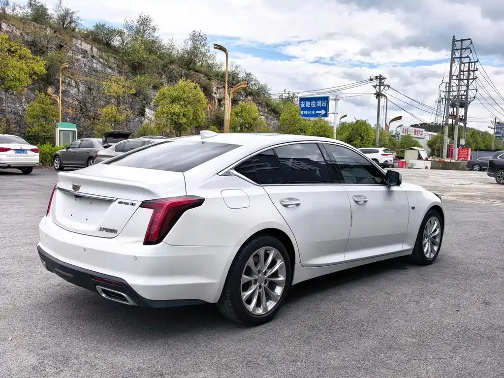 Cadillac CT5 2021 — фото 19