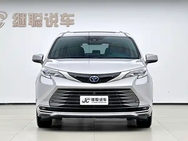 Toyota Sienna 2022