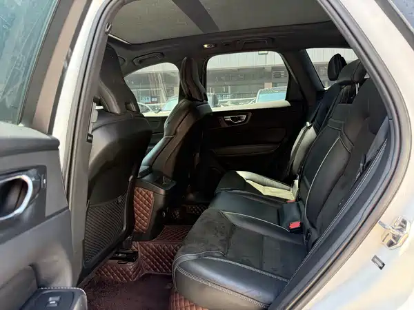 Volvo XC60 2019