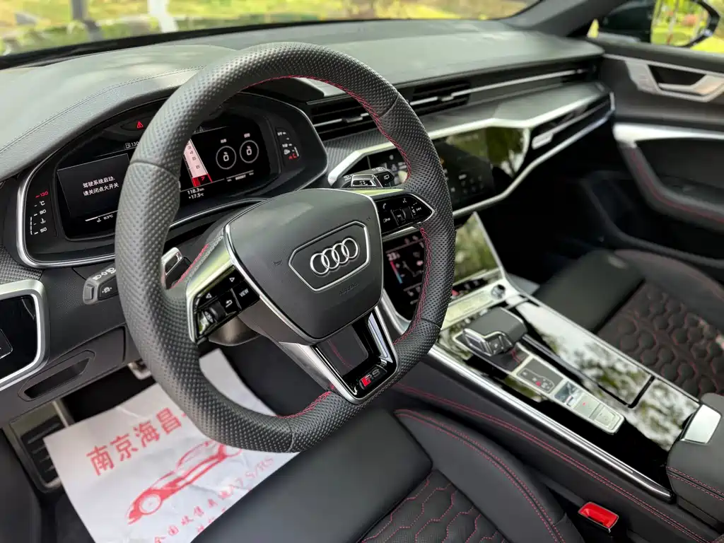 Audi RS 6 2025 — фото 7
