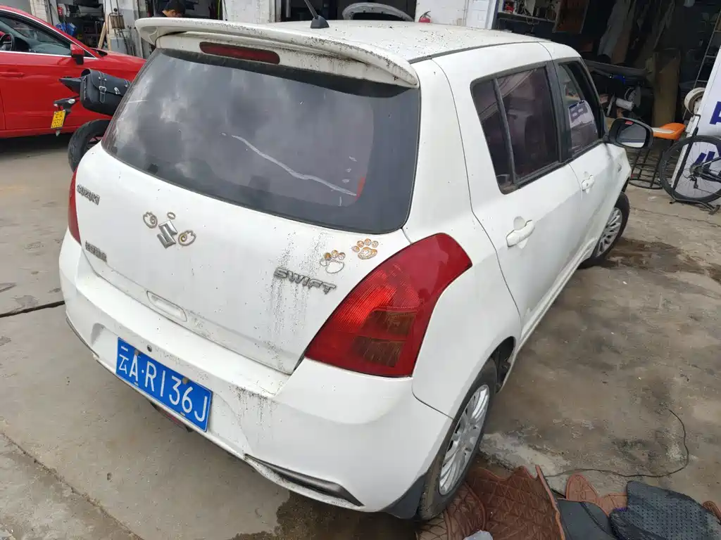 Suzuki Swift 2013