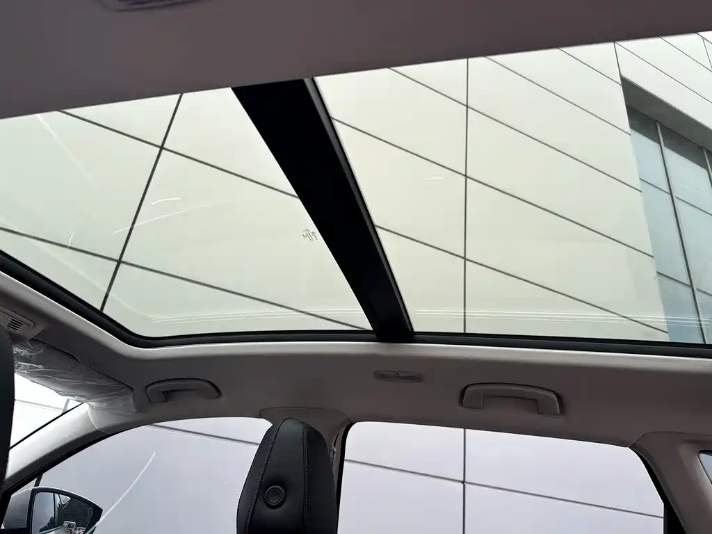 Skoda Korok 2023 — фото 13